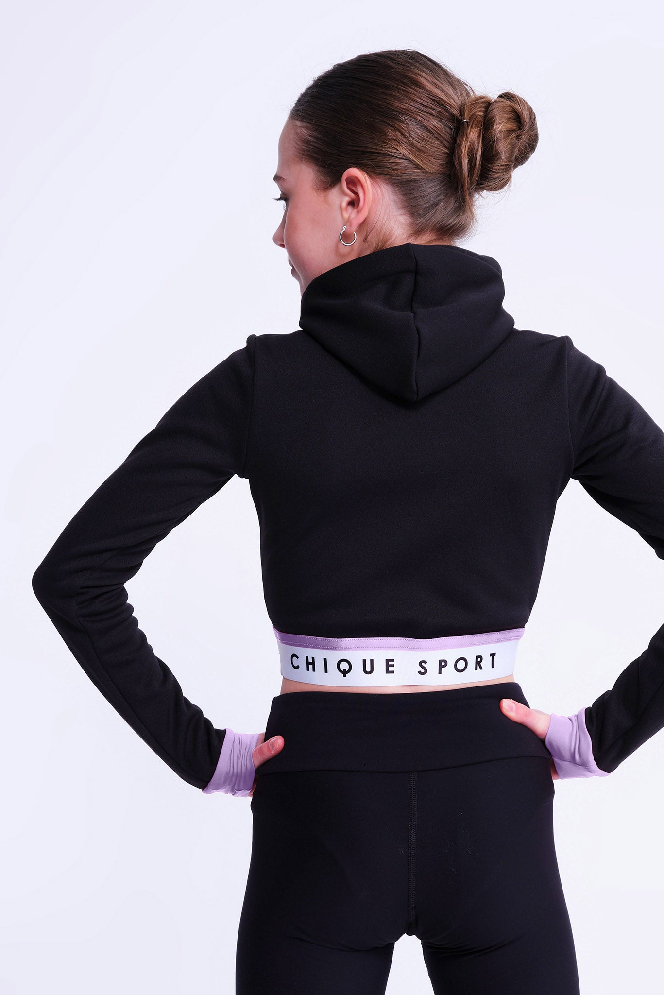 Fearless Crop Hoodie in Zwart en Amethist
