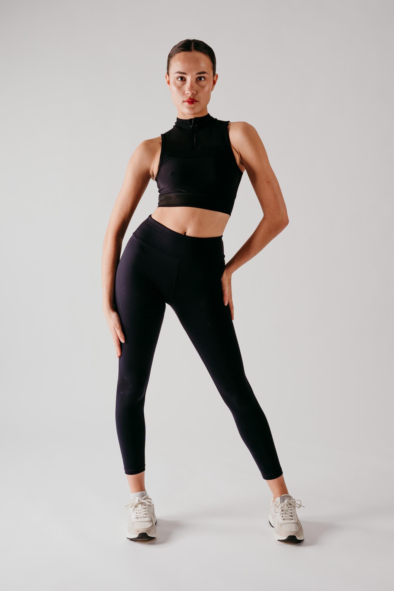 Phoenix Crop Bra in Nero