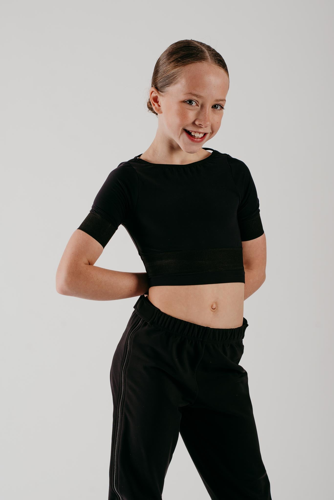 Girl's Figure Skating Phoenix Crop T-Shirt in Black Chique Sport