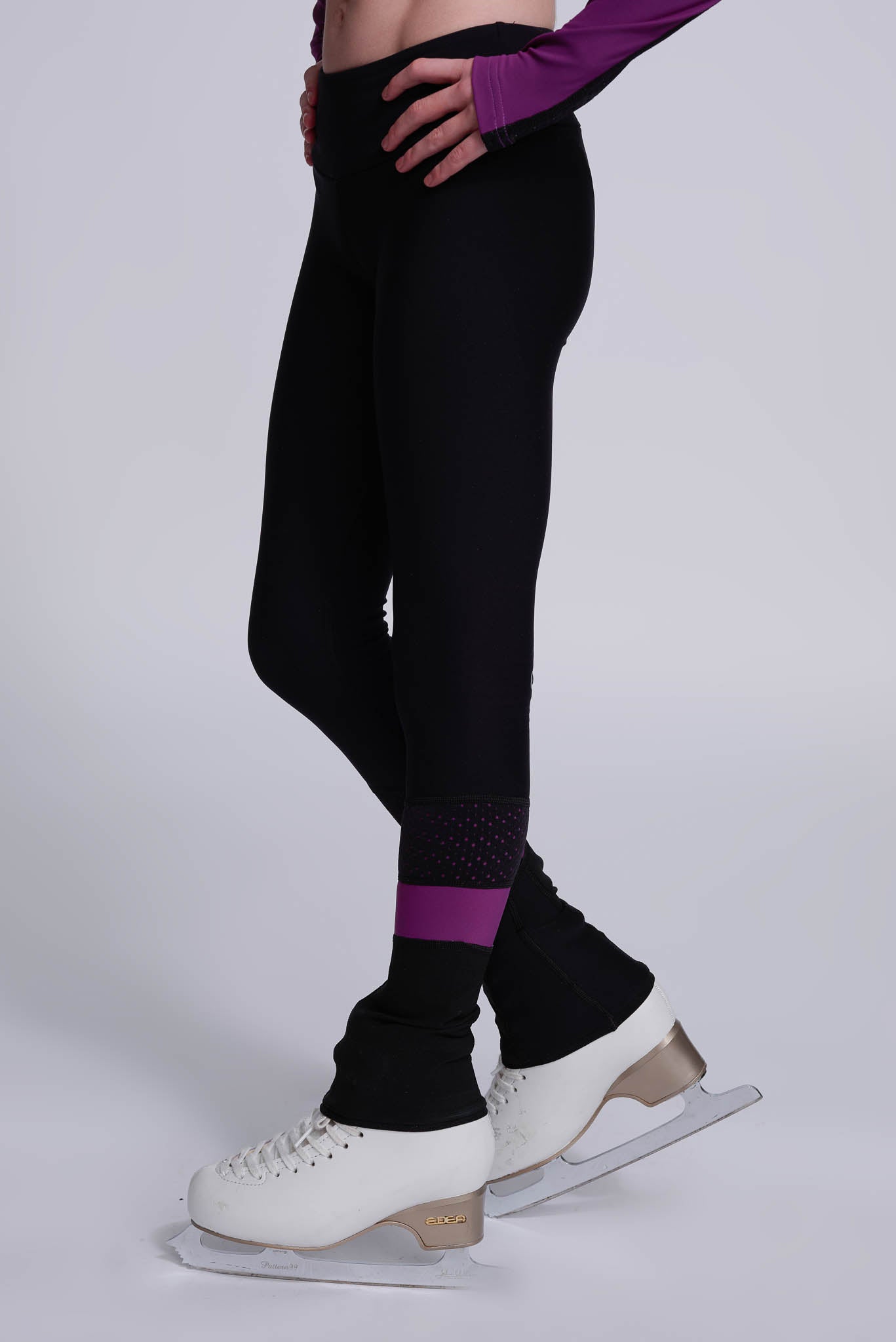 Desire Liukumattomat Leggingsit värissä Marja