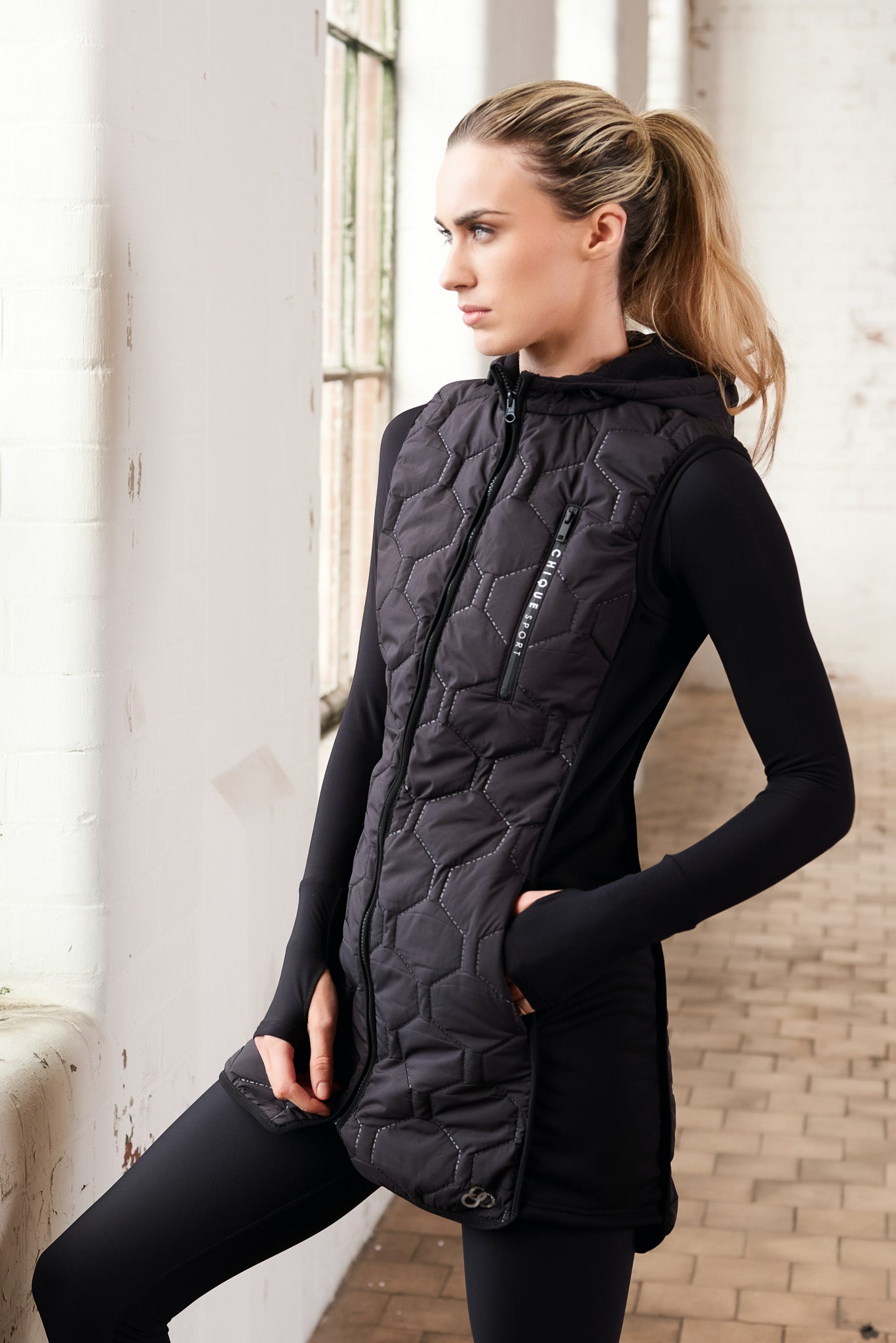 Iconic Long Bodywarmer in Black
