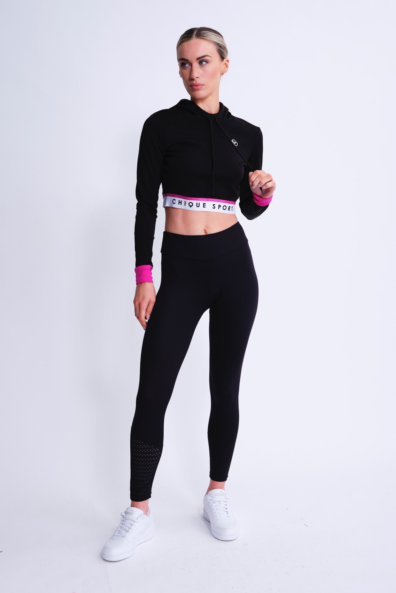 Fearless Crop Hoodie in Zwart en Fuchsia