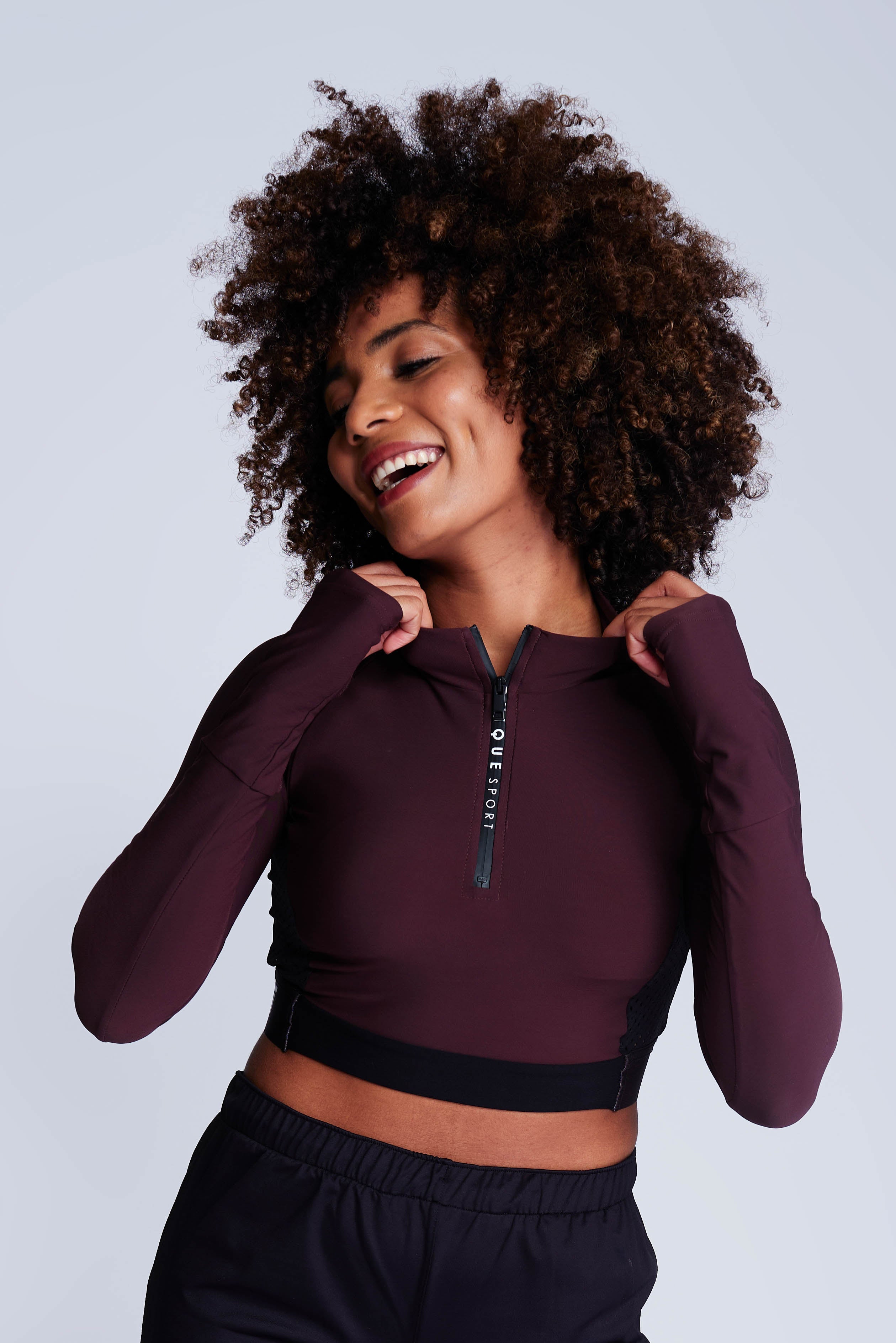 Ignite Long-Sleeve Crop Top in Truffle