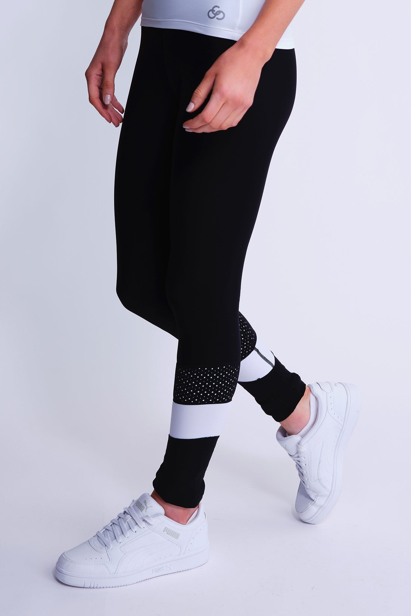 Desire Non-Slip Leggings in White