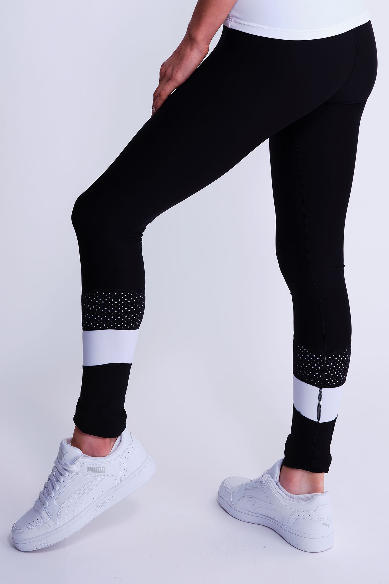 Desire Non-Slip Leggings in White