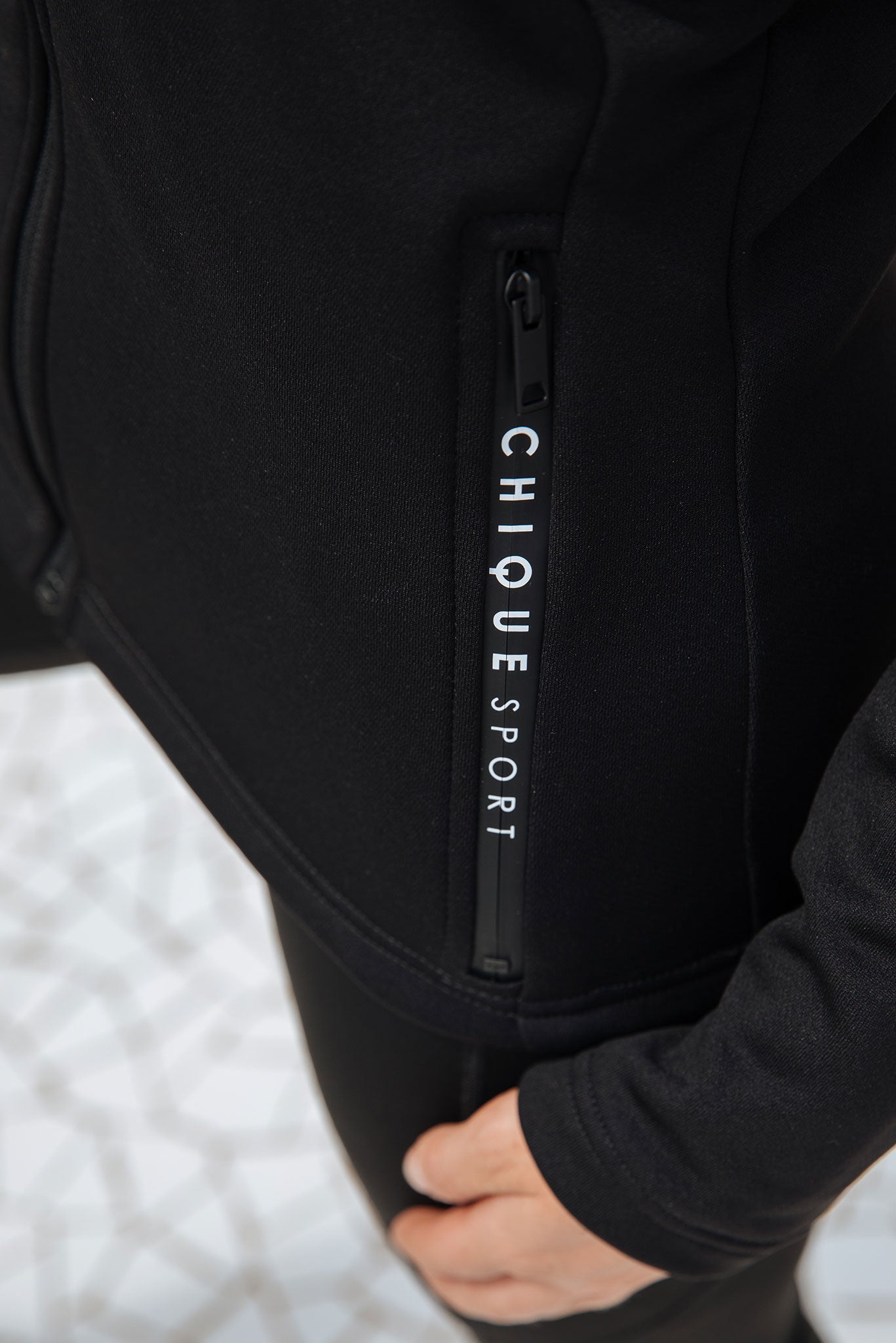 Iconic Full-Zip Jacke