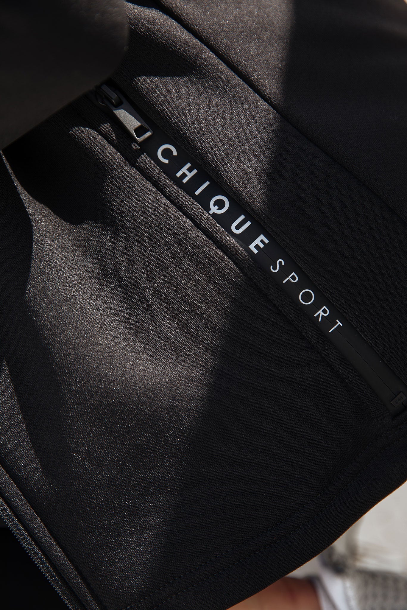 Iconic Full-Zip Jacke