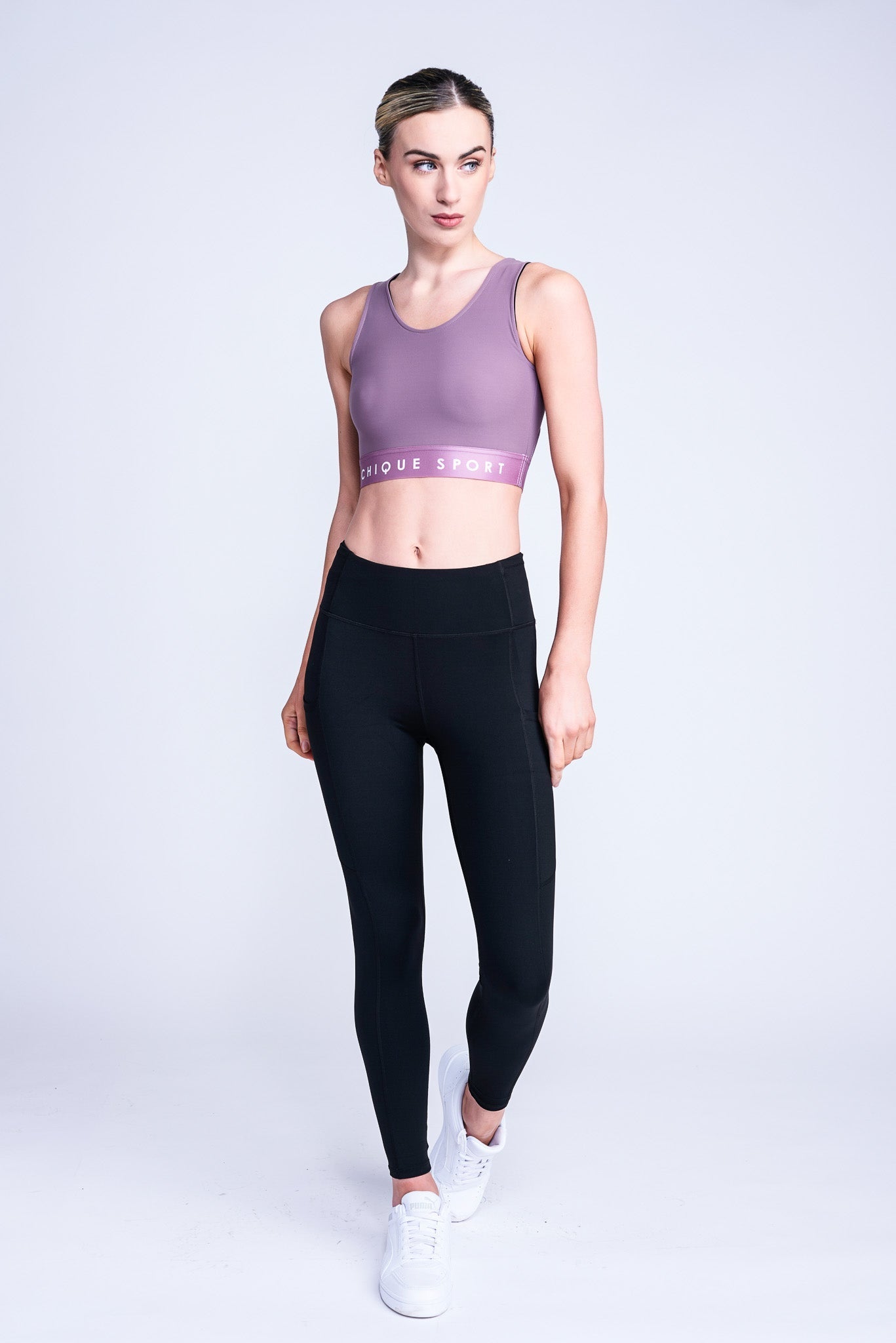 Empower Crop Top in Nerz