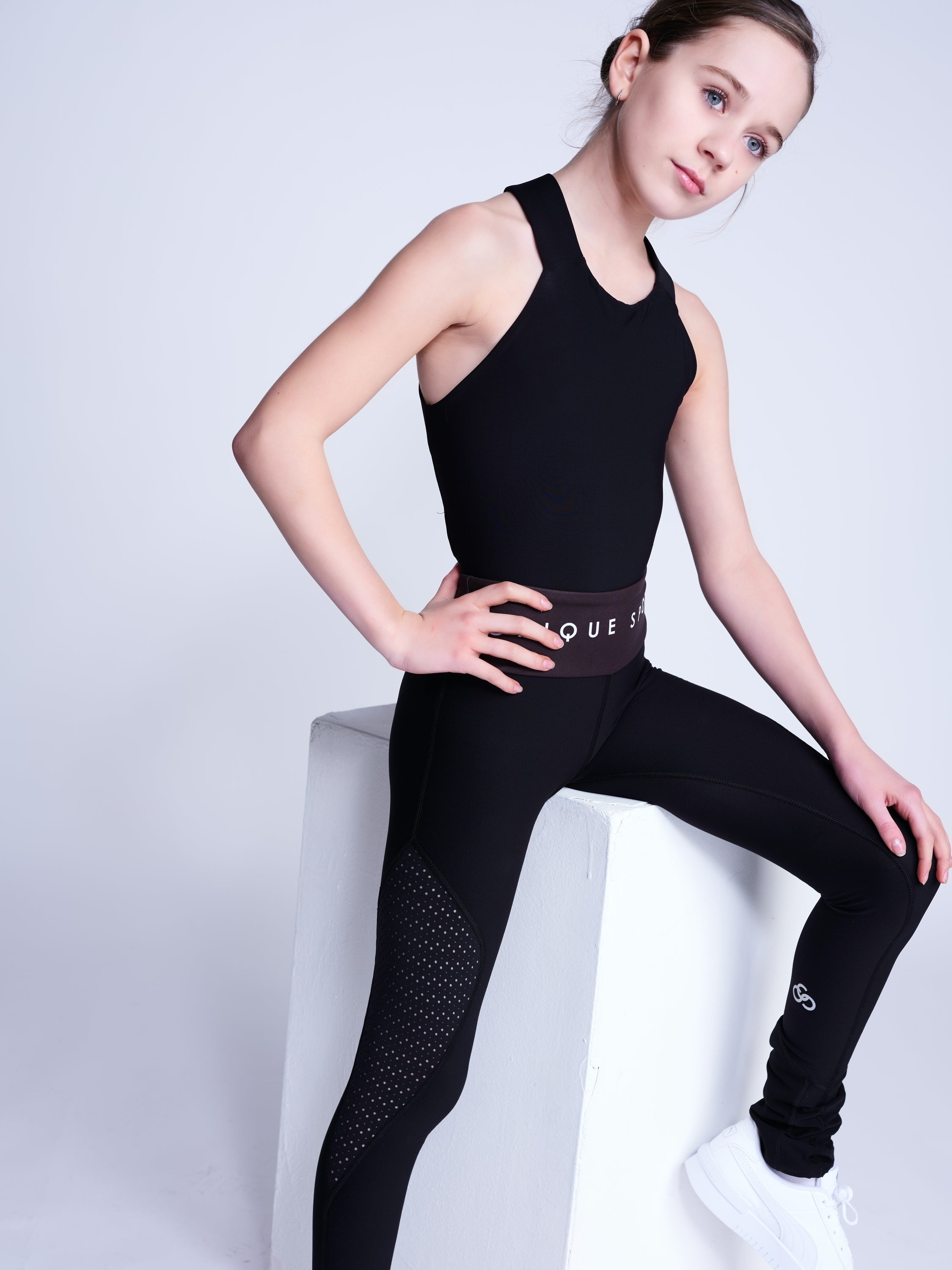 Empower Hihaton Tanssivaatteet värissä Musta