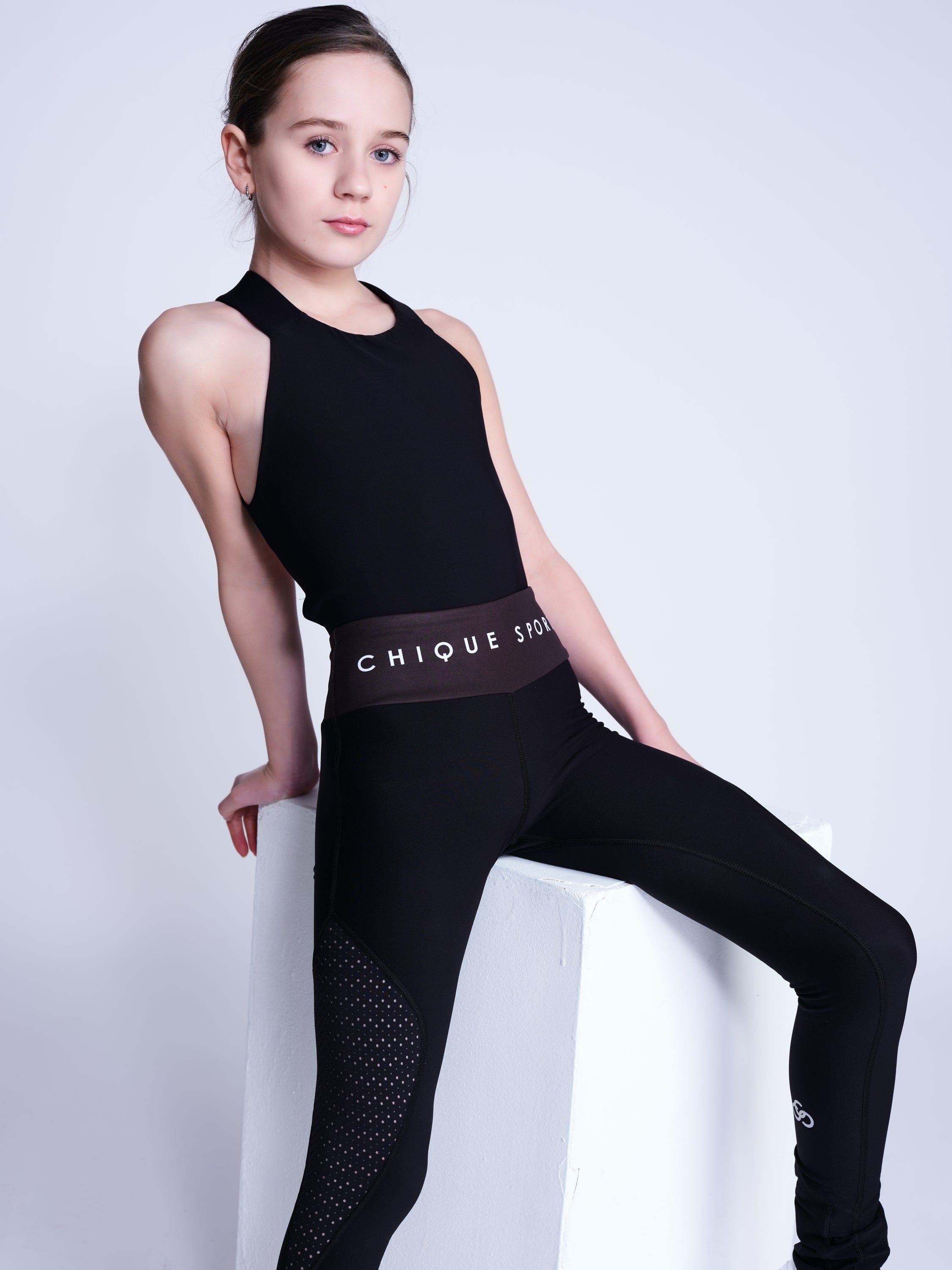 Empower Hihaton Tanssivaatteet värissä Musta