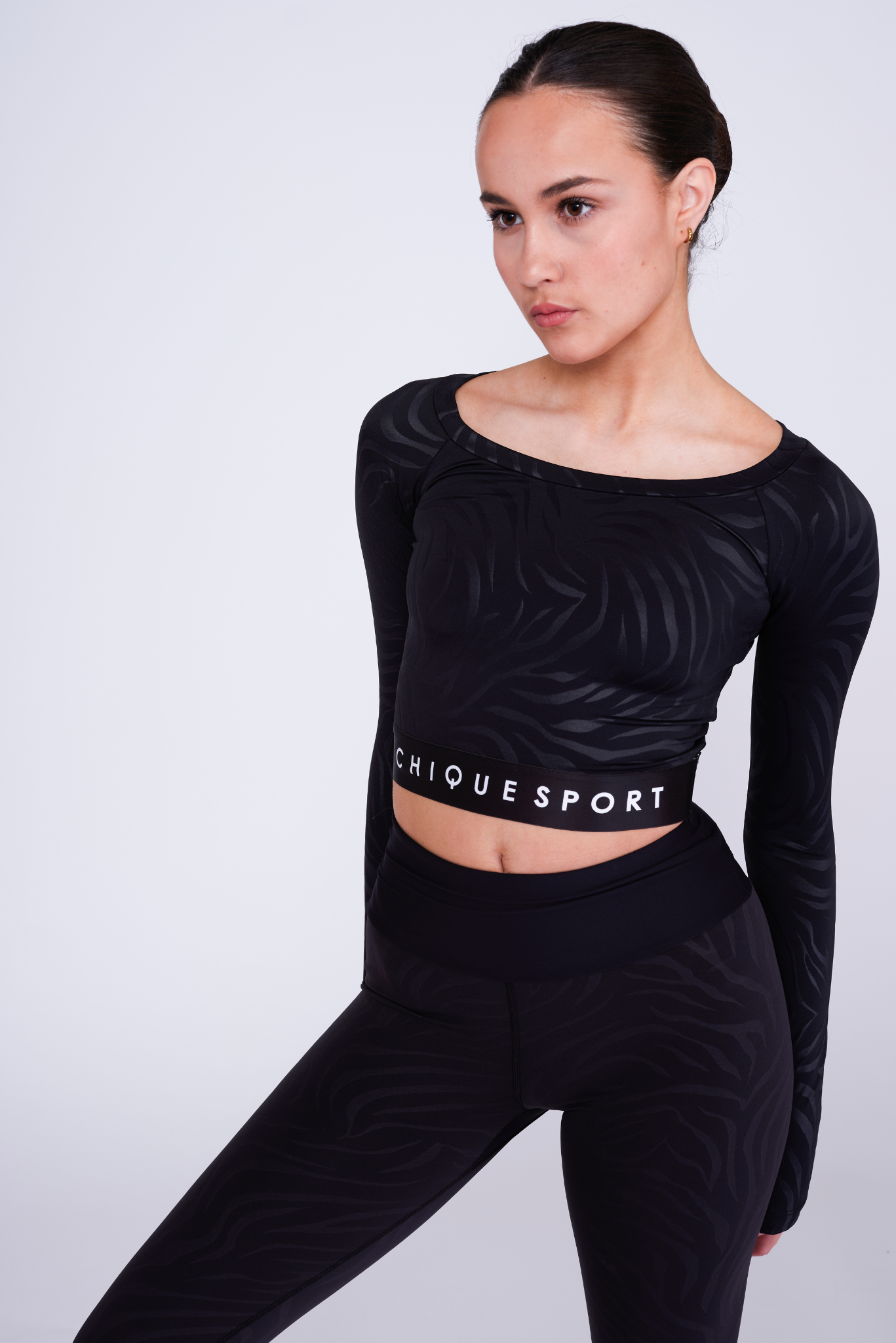 Empower Langarm-Crop-Top in Zebra