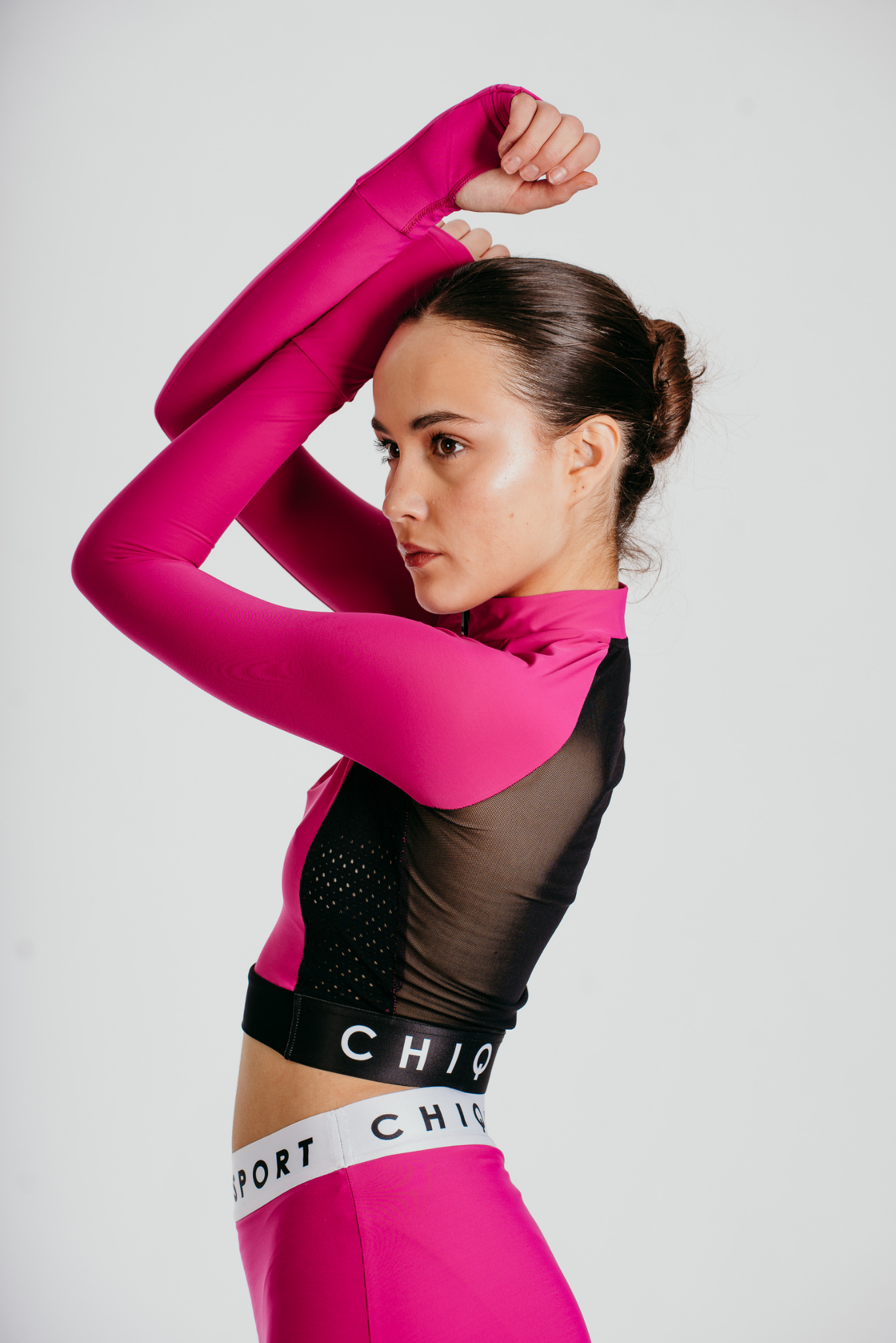 Ignite Long-Sleeve Crop Top in Fuchsia