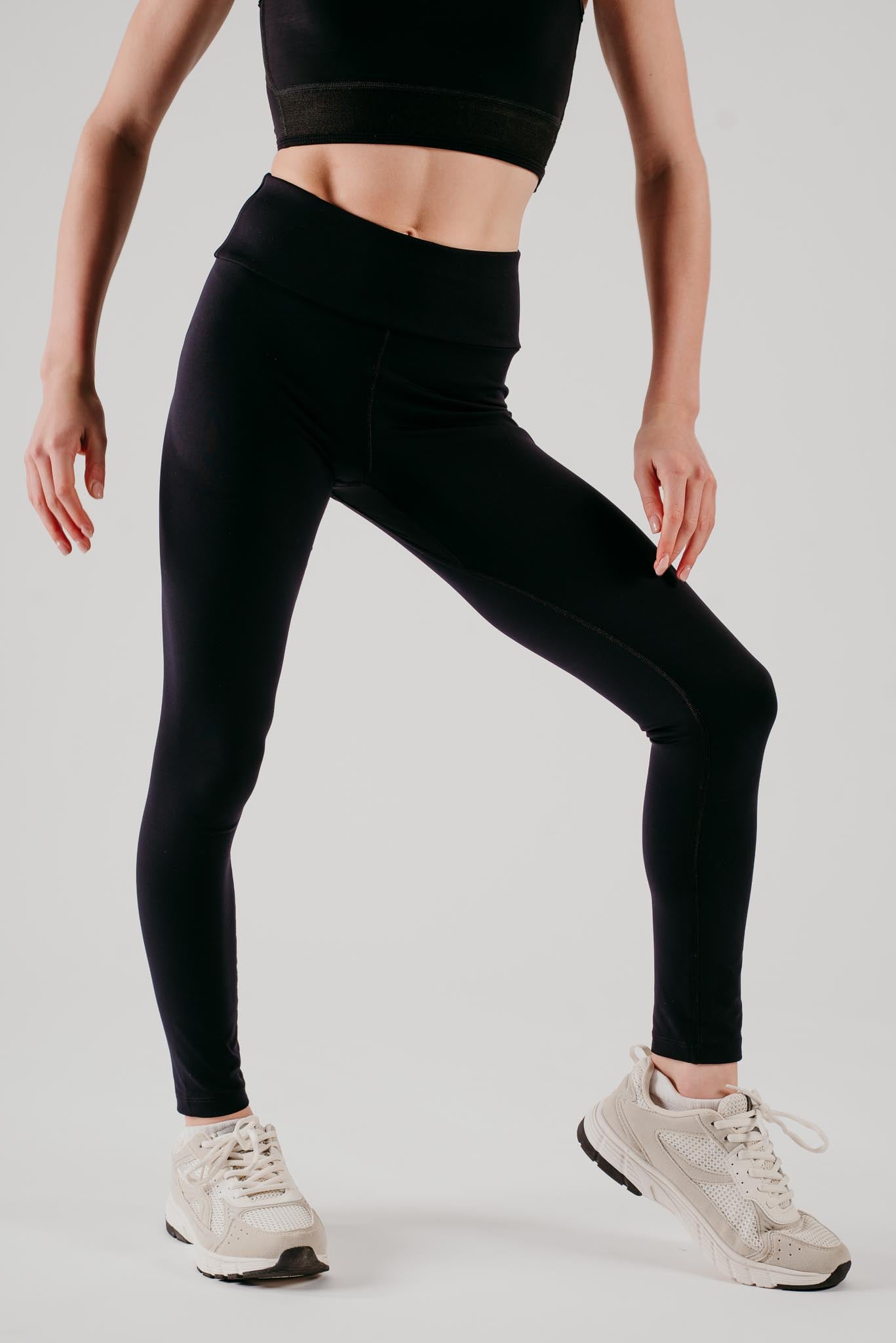 Phoenix Off Ice Leggings in Black