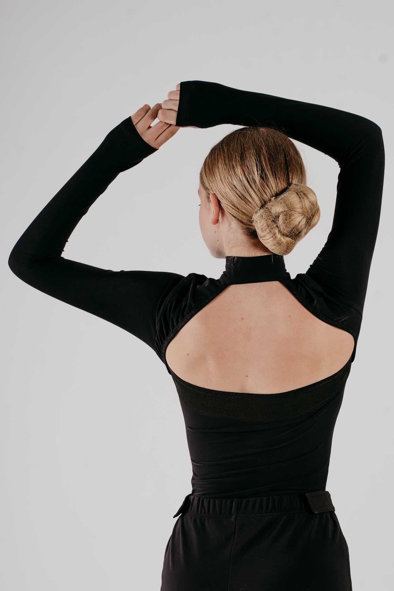 Women's Figure Skating Phoenix Half Zip Top in Black | Chique Sport