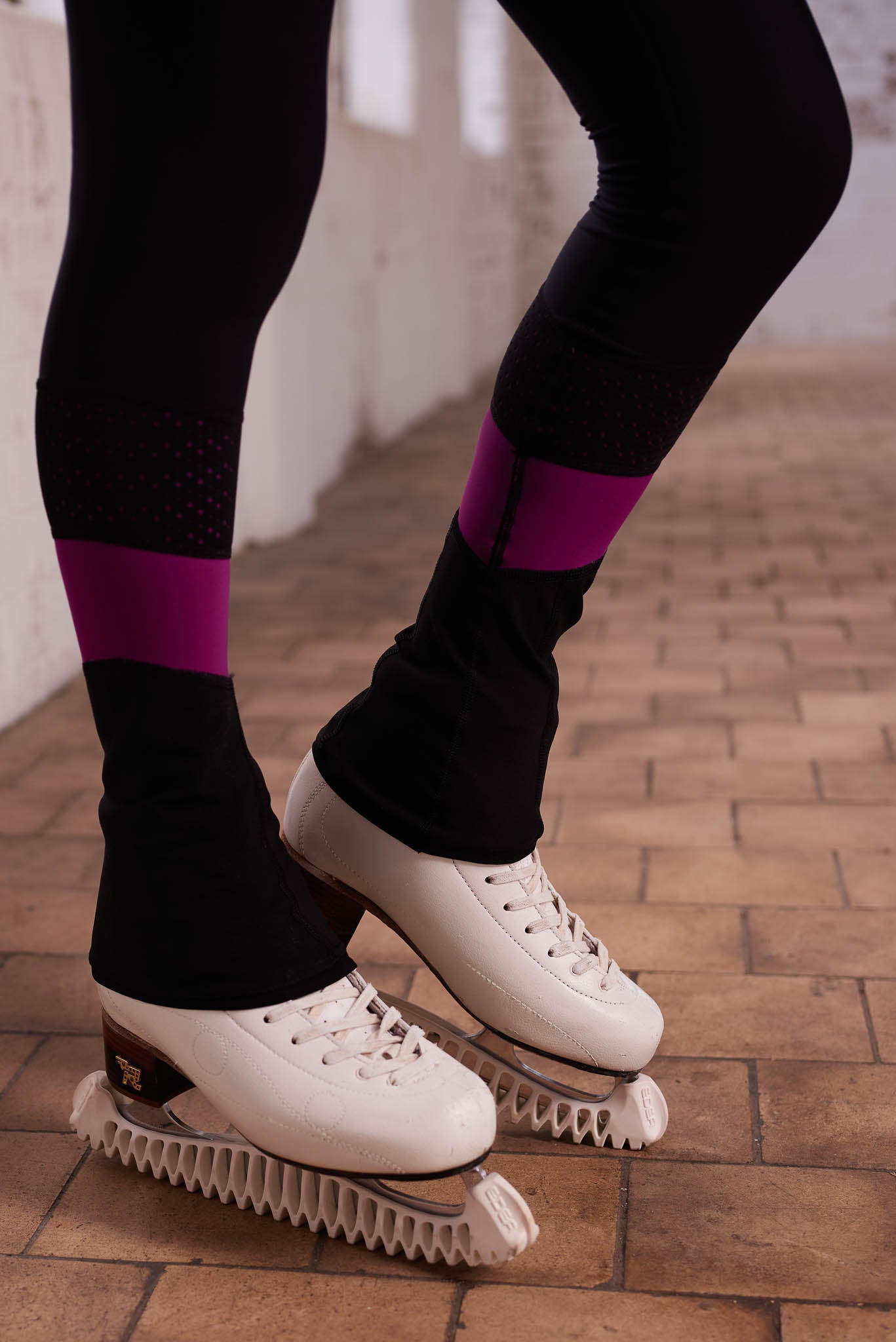 Girls Ladies Figure Skating Rhinestones Leggings - Ice Skating Thermal  Leggings(Size:165cm,Color:Black) : : Clothing, Shoes & Accessories